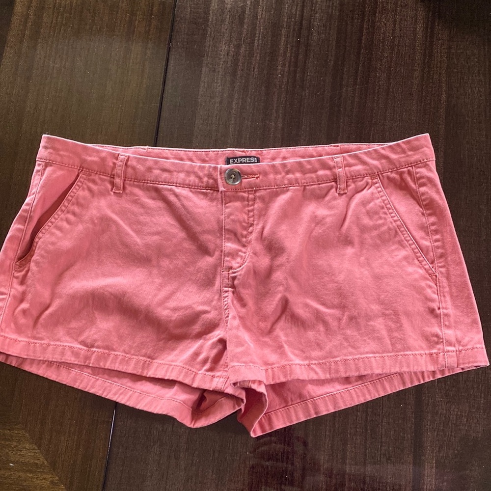 Express Shorts